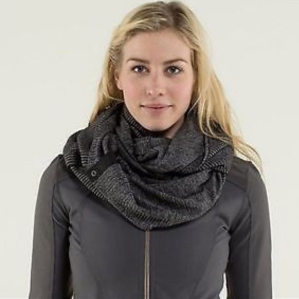 lululemon athletica Black and Charcoal Infinity Scarf